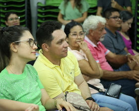 Clássicos do Romantismo: Recital de Cordas da Escola de Música de Nova Mutum enche o palco de talento e emoção!