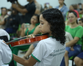 Clássicos do Romantismo: Recital de Cordas da Escola de Música de Nova Mutum enche o palco de talento e emoção!